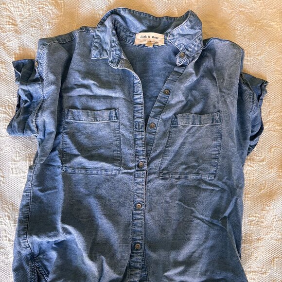 Cloth & Stone Anthropologie Chambray Button Down Denim M Medium Blouse - Picture 3 of 8